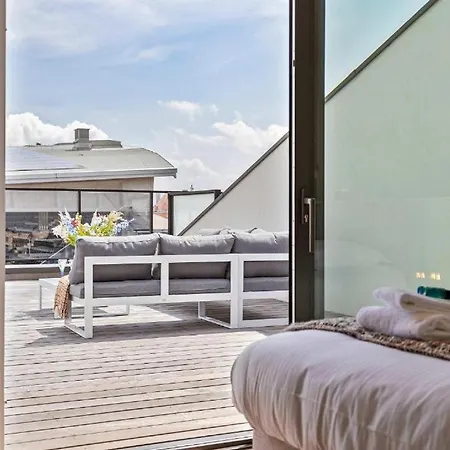 Unique With 4 Bedrooms Near The Beach! T100 * Ostend