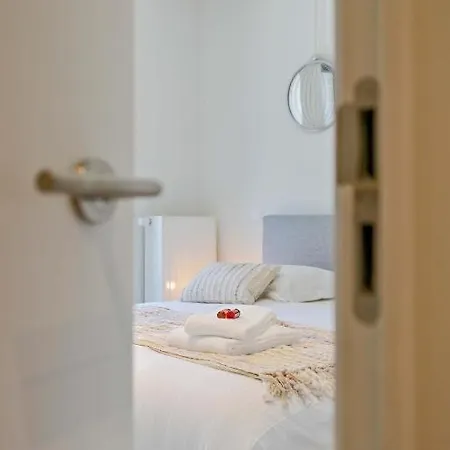 Unique With 4 Bedrooms Near The Beach! T100 Дом отдыха Остенде