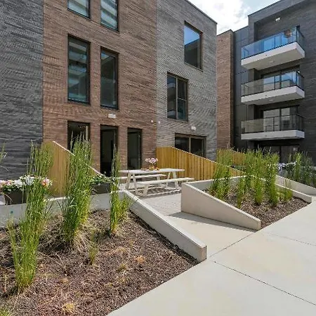 Unique With 4 Bedrooms Near The Beach! T100 *