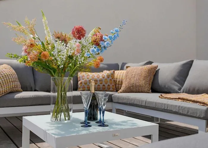 Unique With 4 Bedrooms Near The Beach! T100 Casa de Férias *