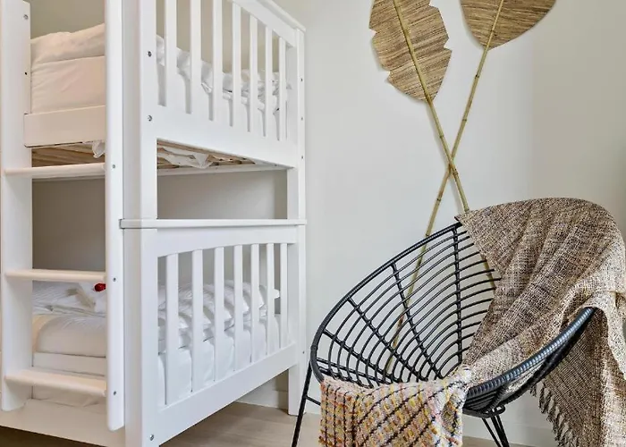 Casa de Férias Unique With 4 Bedrooms Near The Beach! T100 Ostend