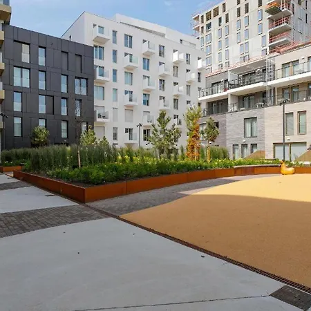 Unique With 4 Bedrooms Near The Beach! T100 Ferienhaus Ostende