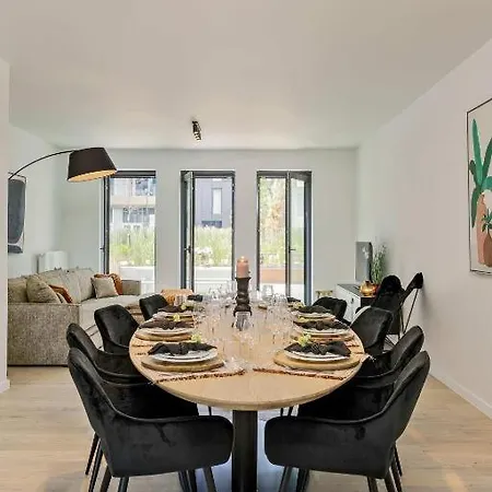 Ferienhaus Unique With 4 Bedrooms Near The Beach! T100 Ostende